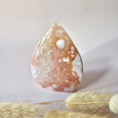 Edelsteen Druzy Pink Amethist flame 114g (Roze Amethist)