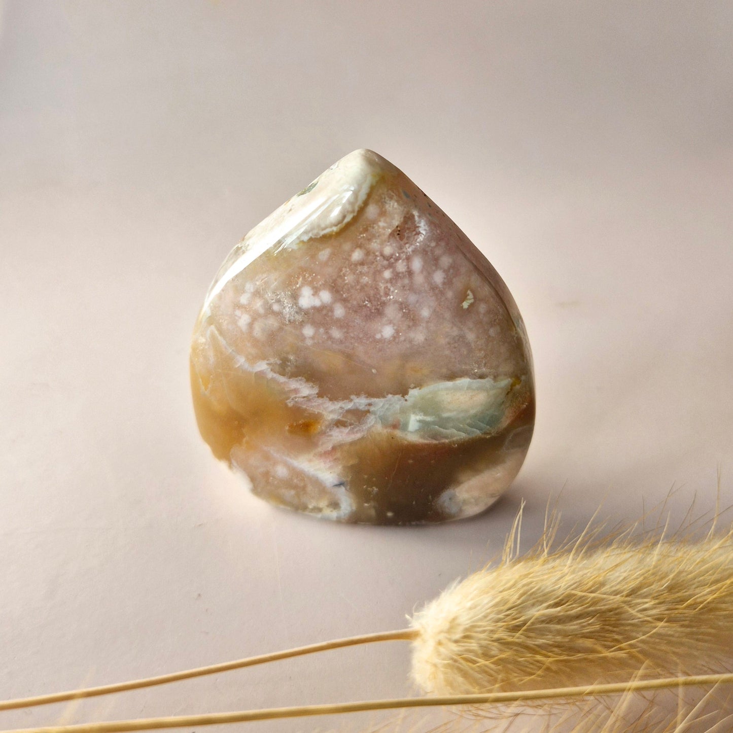 Edelsteen Druzy Pink Amethist flame 89g (Roze Amethist)