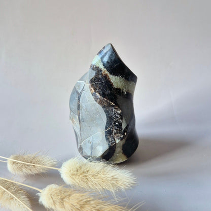 Edelstein Blauer Mondstein Flamme 7-9cm mit schönem Blitz