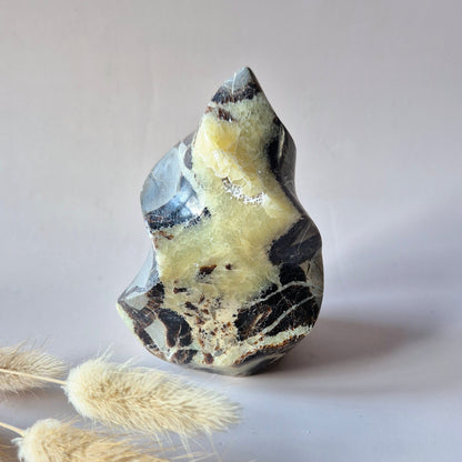 Edelstein Blauer Mondstein Flamme 7-9cm mit schönem Blitz