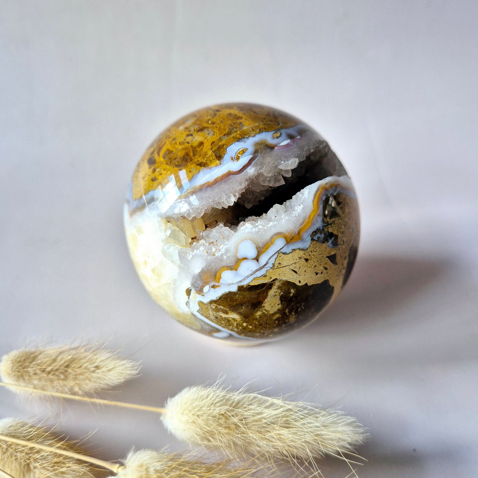 Druzy agaat bol van 453 gram – natuurlijke edelsteen met fonkelende geode voor rust en positieve energie – Moonlight Gemstones