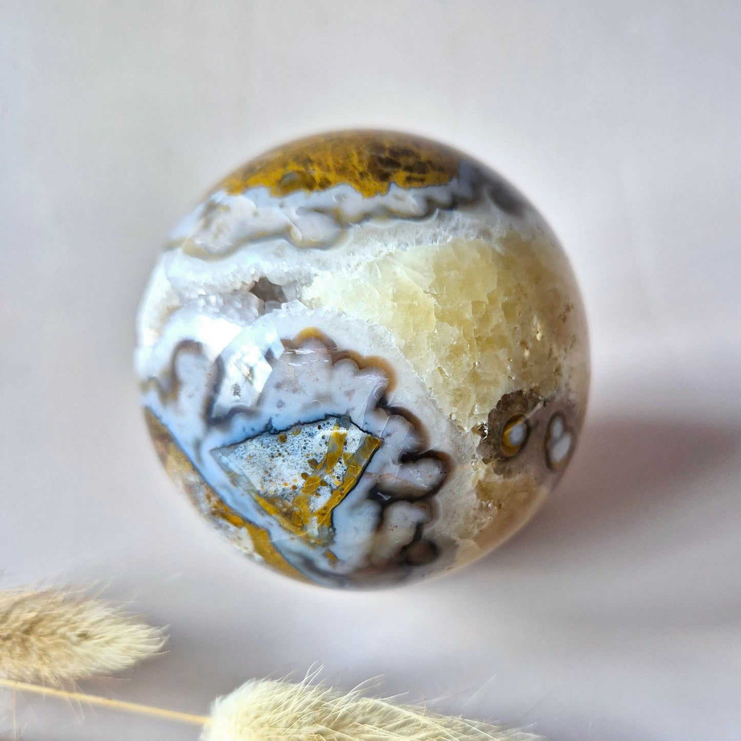 Druzy agaat bol van 453 gram – natuurlijke edelsteen met fonkelende geode voor rust en positieve energie – Moonlight Gemstones