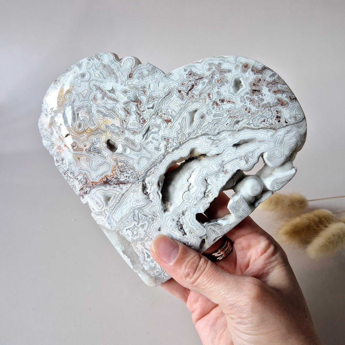 Mexikanisches Crazy Lace Achat Herz mit Ständer