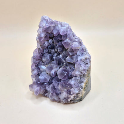 Edelsteen Gepolijste Amethist Geode van 206gram – Spirituele Eyecatcher met Krachtige Energie