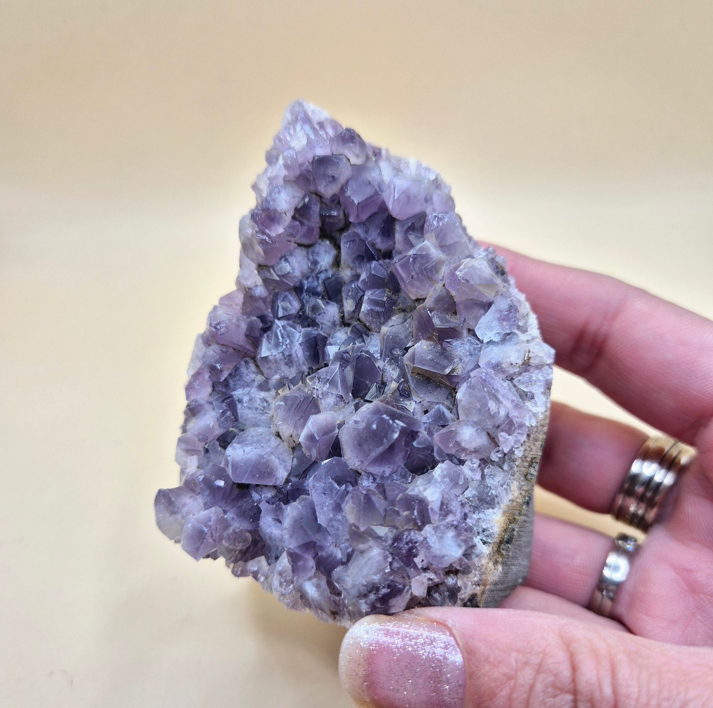 Edelsteen Gepolijste Amethist Geode van 206gram – Spirituele Eyecatcher met Krachtige Energie