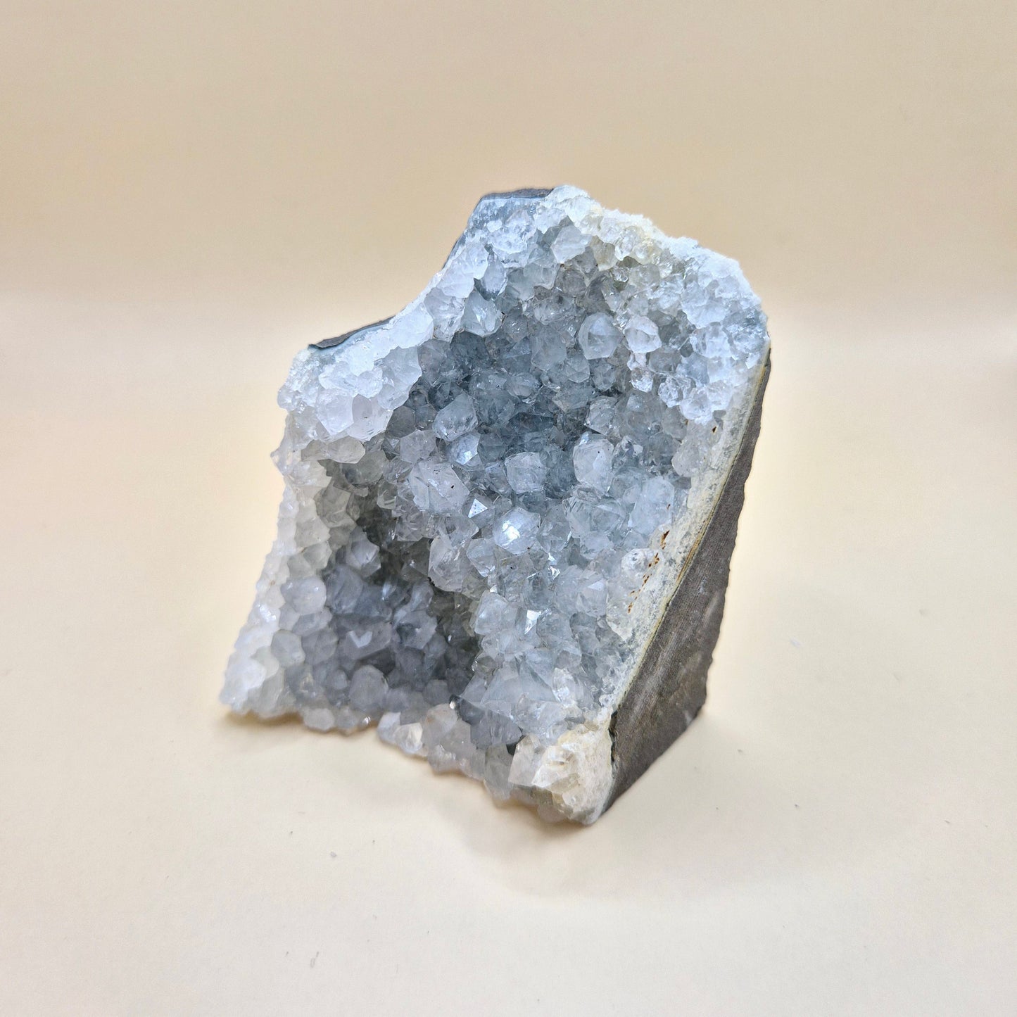 Edelsteen Gepolijste Amethist Geode van 192gram – Spirituele Eyecatcher met Krachtige Energie