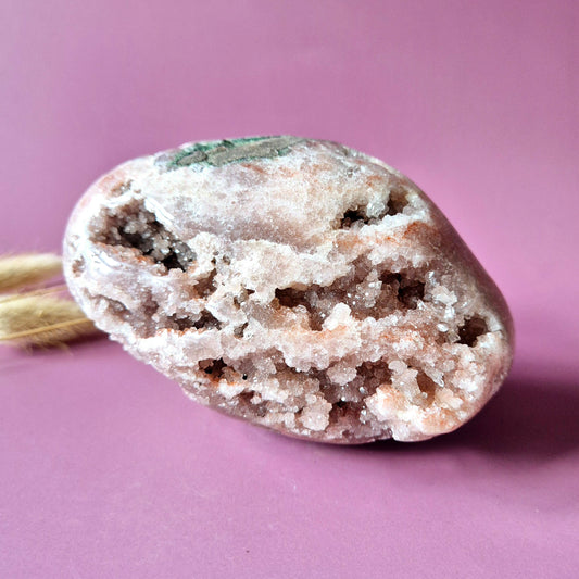 XL Edelsteen Druzy Pink Amethist Geode Freeform van 724 gram Statement Piece