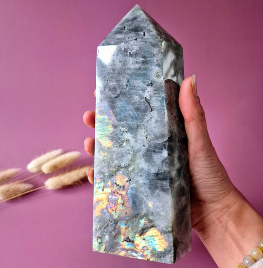 XL-Edelstein-Obeliskenturm aus Labradorit – 300 g – 10,6 cm | Super-Flash-Alarm!