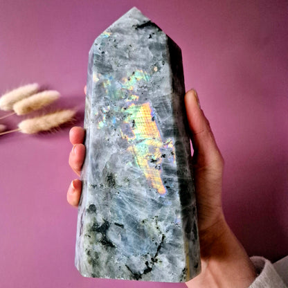 XL-Edelstein-Obeliskenturm aus Labradorit – 300 g – 10,6 cm | Super-Flash-Alarm!