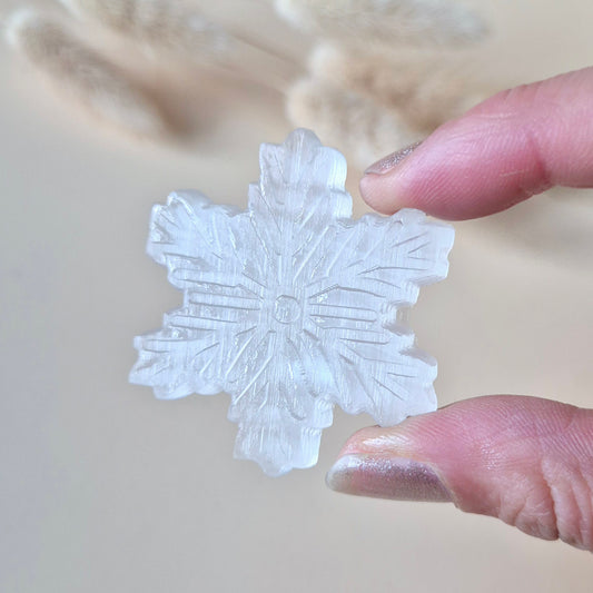Seleniet Sneeuwvlok 40 mm carving - Kerstmis Edelsteen Winter Decoratie