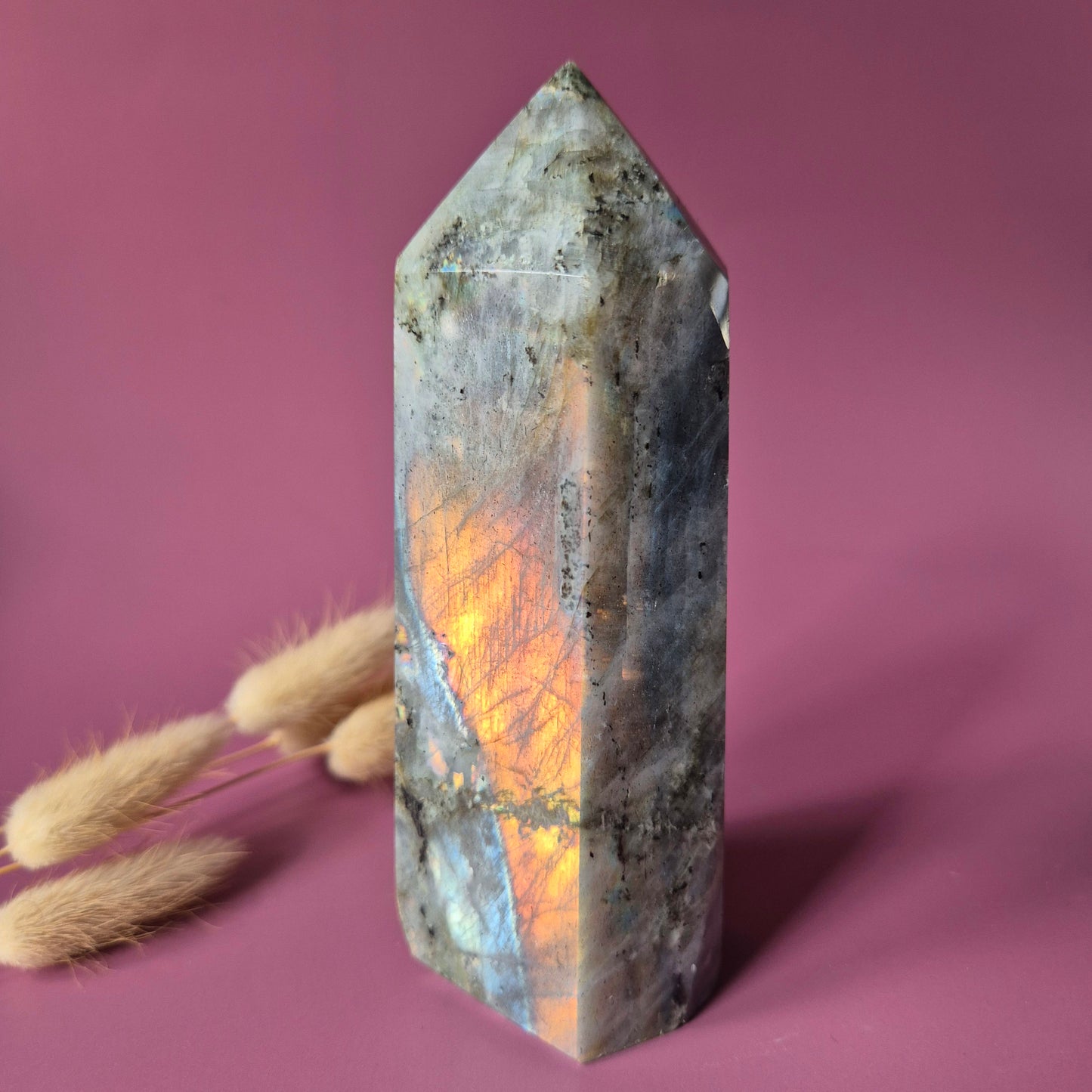 XL Edelsteen Paarse / Oranje Labradoriet Tower met Oranje Flash – 500g