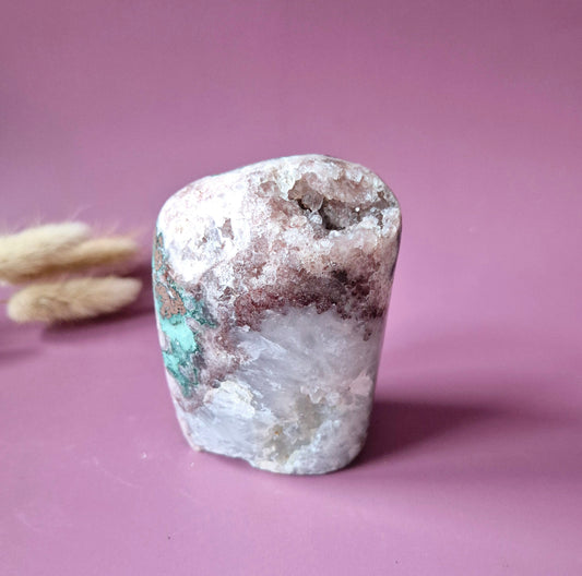 XL Edelsteen Druzy Pink Amethist Geode Freeform van 600 gram Statement Piece