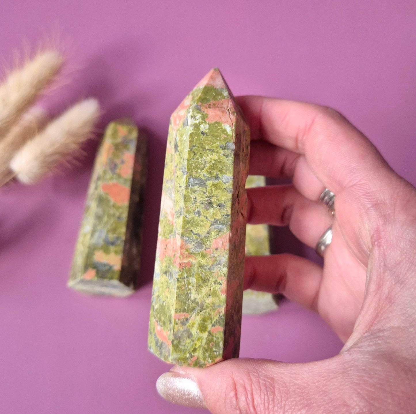 Edelsteen Unakite Toren (8–10 cm)  Balans • Groei • Emotionele Heling