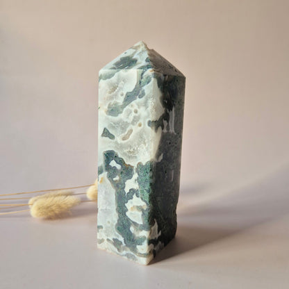 XXL Mosagaat Edelsteen Toren (738 g) Obelisk / Tower / Point