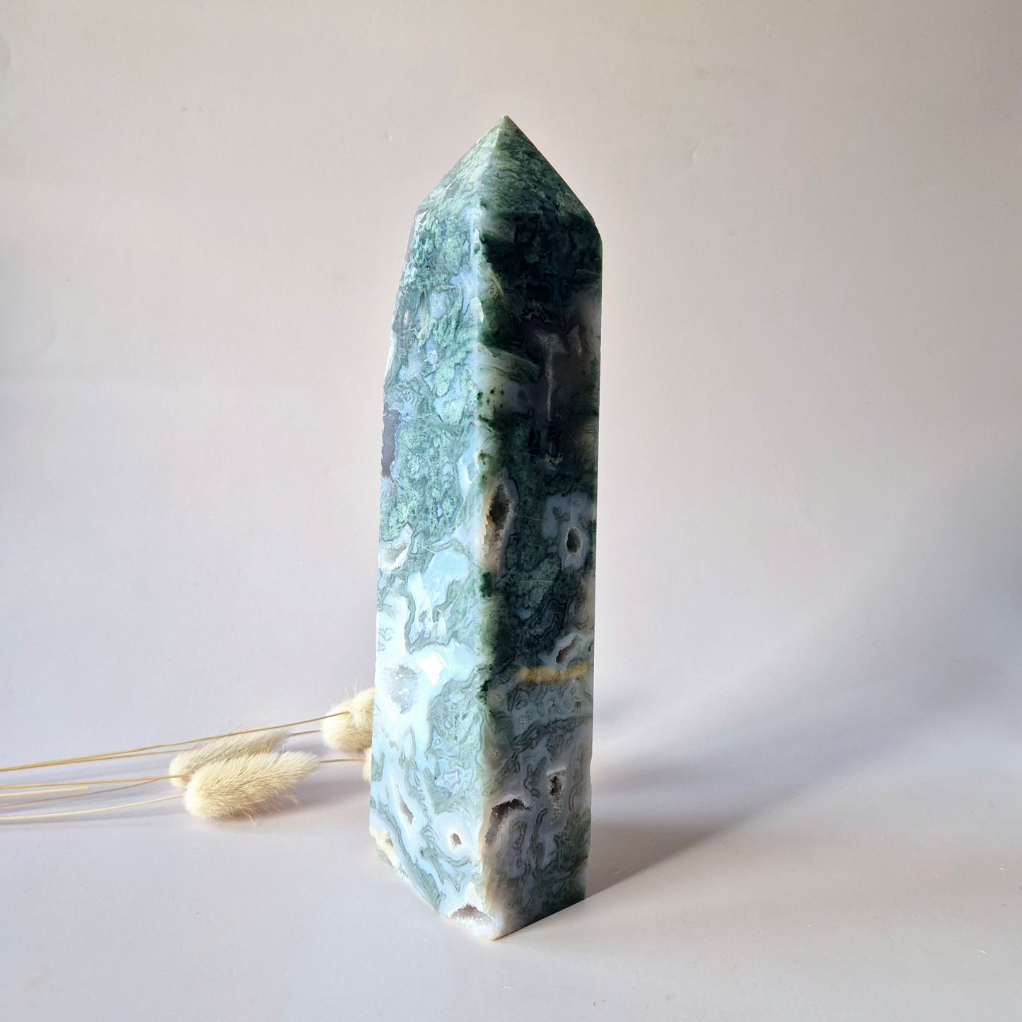 XXL Mosagaat Edelsteen Toren (1067 g) Obelisk / Tower / Point