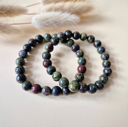 Edelsteen armband met 8mm ronde kralen - Dragon Blood
