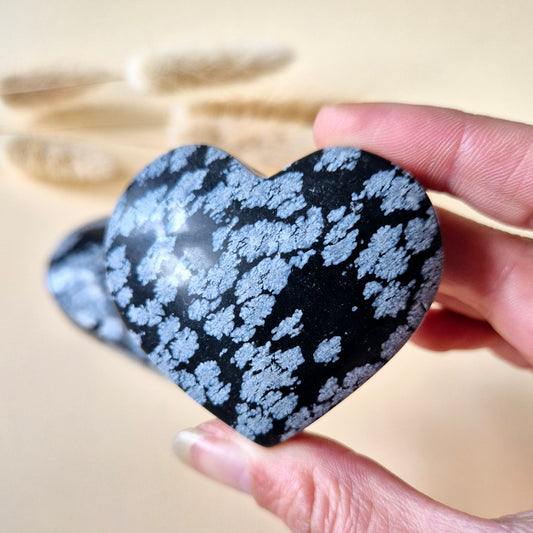 Edelsteen Snowflake Obsidian Hart 5-6cm – Gepolijst