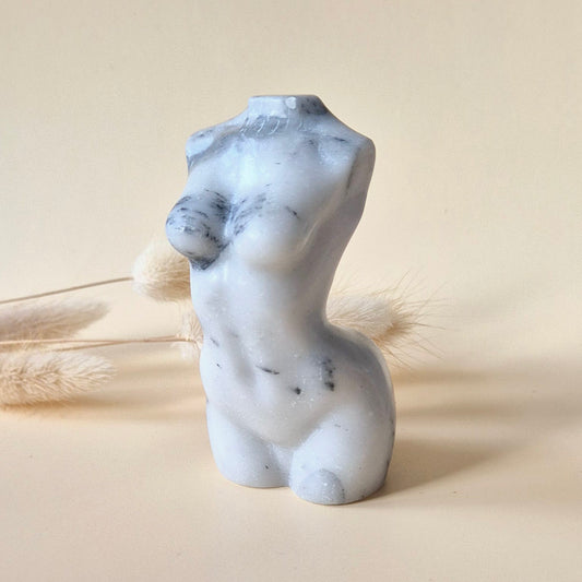 Dendriet opaal vrouwenbeeldje 8 cm – beschermende edelsteen buste