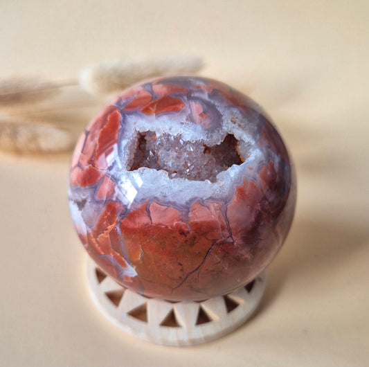 Kristallen Edelsteen Druzy Petal Agate bol 63mm – Uniek kunstwerkje van Moeder Aarde