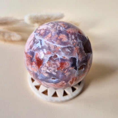 Kristallen Edelsteen Druzy Petal Agate bol 61mm – Uniek kunstwerkje van Moeder Aarde
