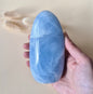 Edelstein Coelestin Handschmeichler (6-8 cm) – Engelfrieden &amp; spirituelle Verbindung Handschmeichler Sorgenstein