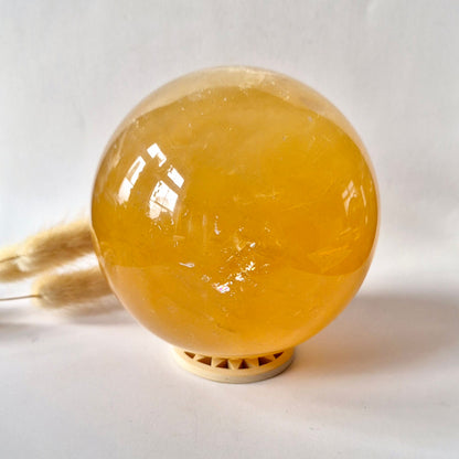 Edelsteen Gele Fluoriet Bol (±1500 g | ±105 mm)