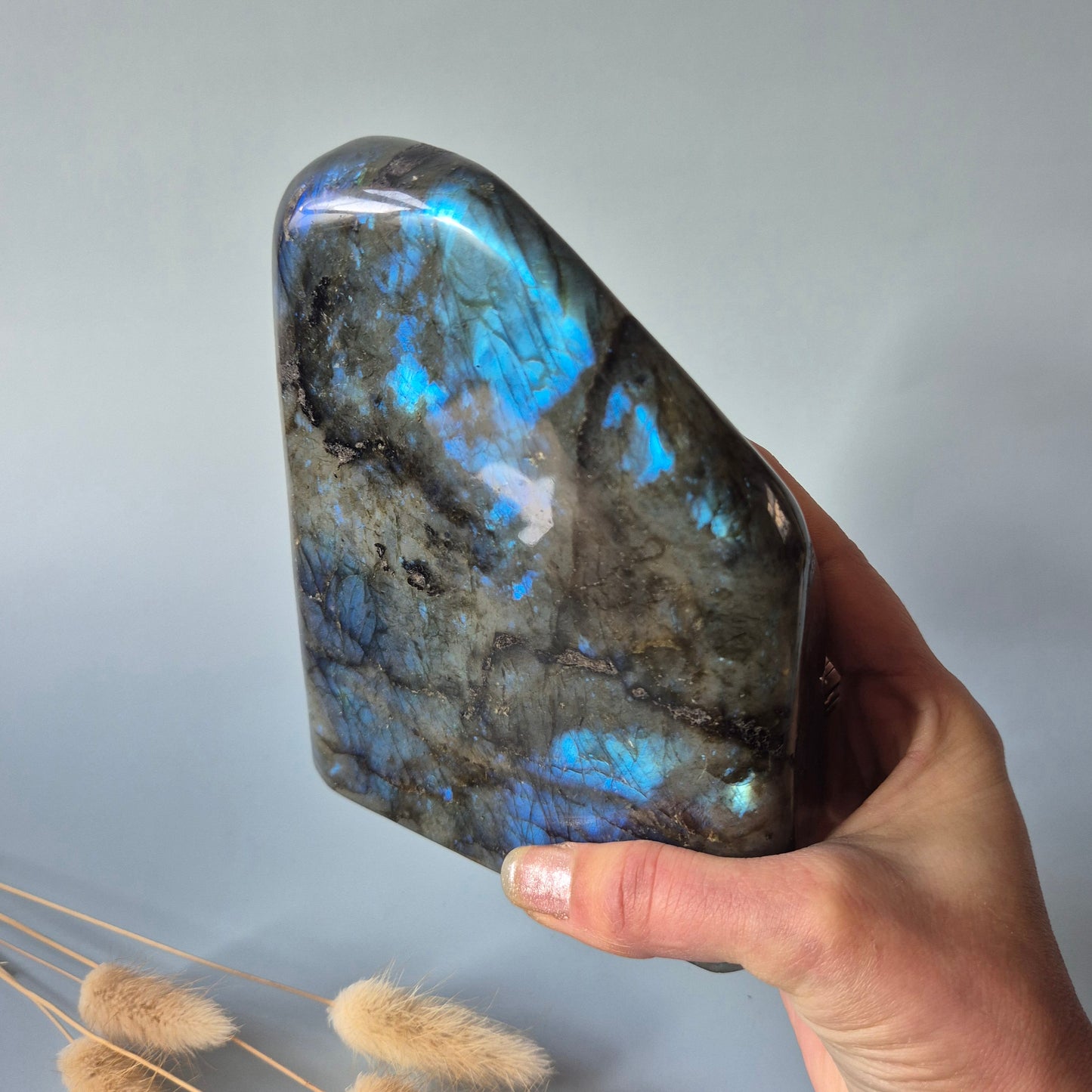 Gemstone Purple Labradorite Heart Palm Stone – Intuition, Protection &amp; Mystical Power