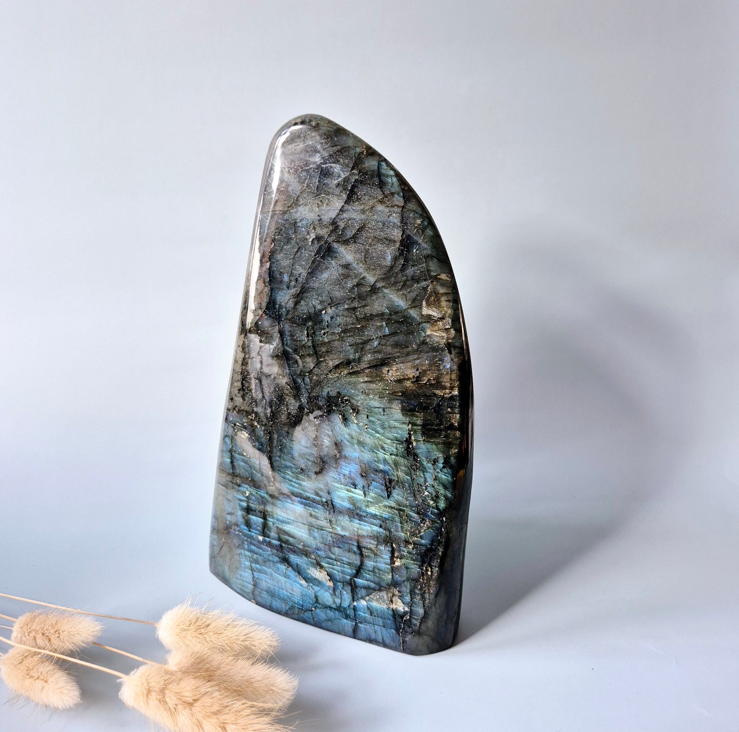 Gemstone Purple Labradorite Heart Palm Stone – Intuition, Protection &amp; Mystical Power