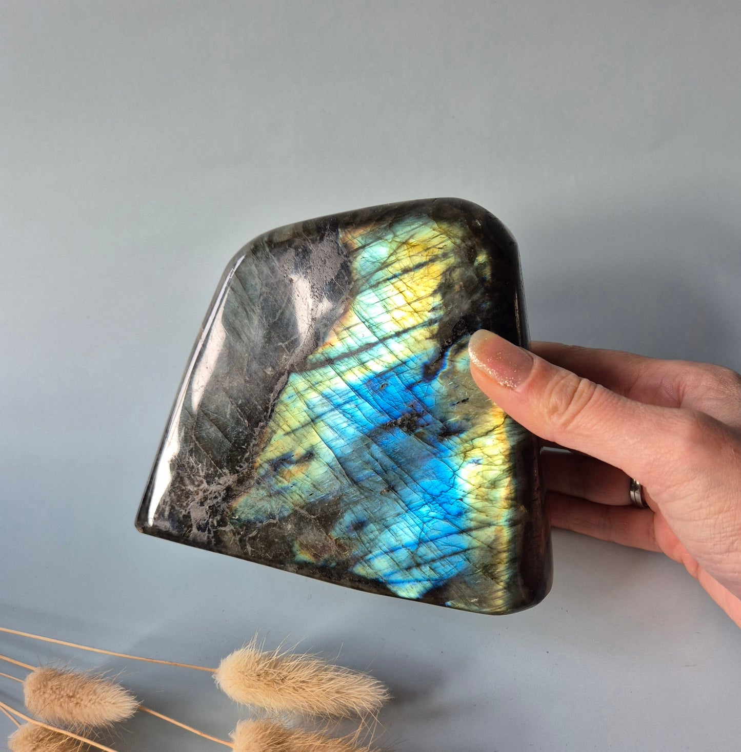 Gemstone Purple Labradorite Heart Palm Stone – Intuition, Protection &amp; Mystical Power