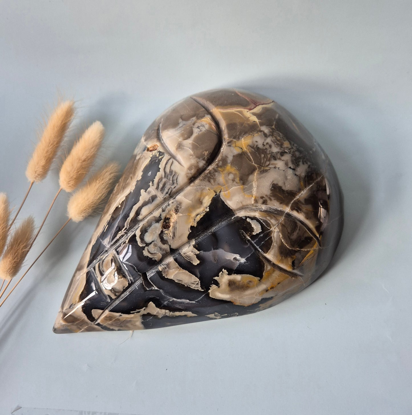 XL Edelsteen Volcano Agate Sculptuur (UV Reactief) – ± 2 kg