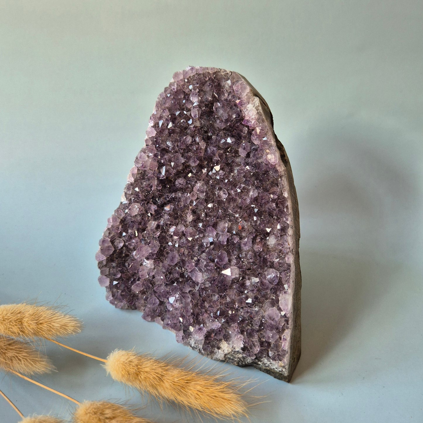 Edelsteen Gepolijste Amethist Geode van 1400 gram – Spirituele Eyecatcher met Krachtige Energie