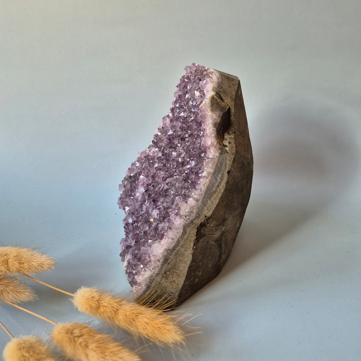 Edelsteen Gepolijste Amethist Geode van 1400 gram – Spirituele Eyecatcher met Krachtige Energie