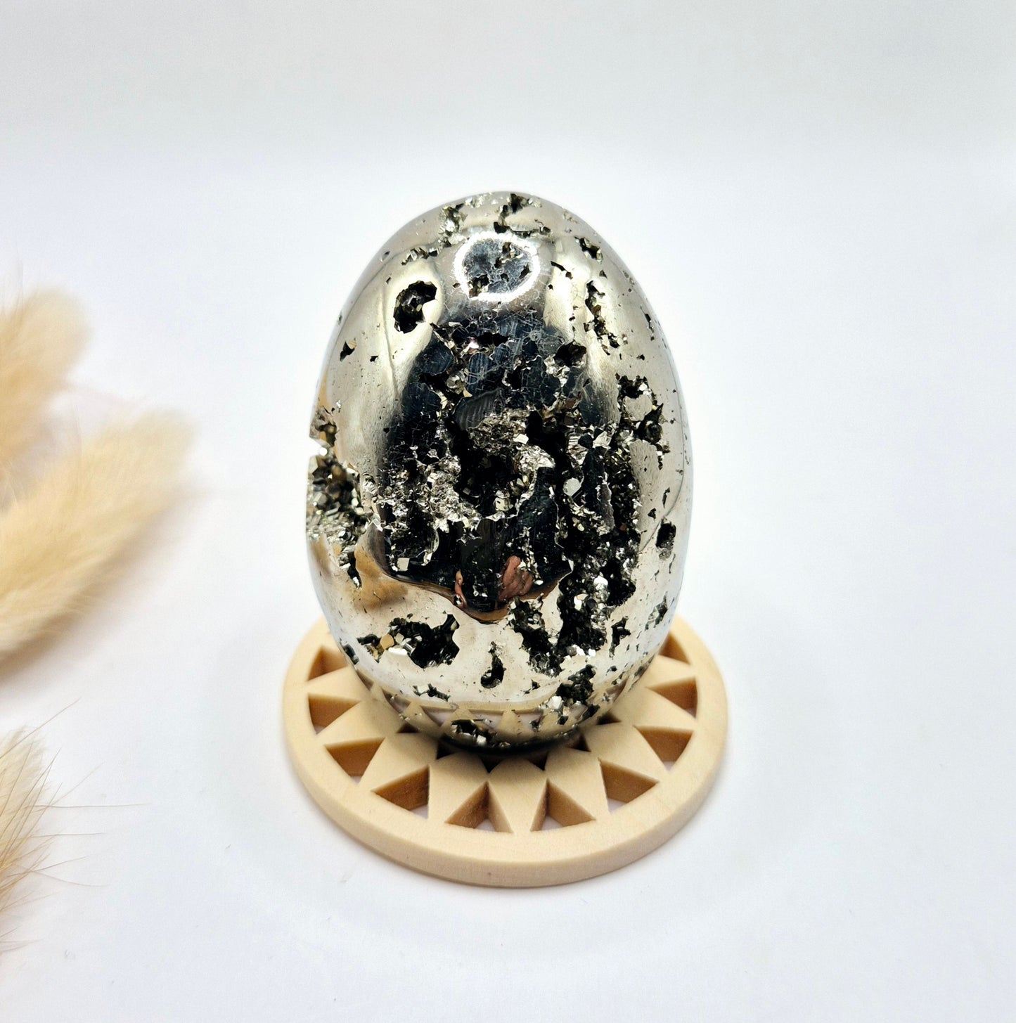 Edelsteen Bol Pyriet 40-50 mm – Hoge Kwaliteit met Druzy Kristallen