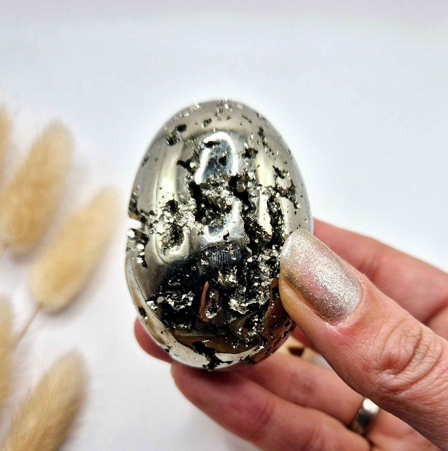 Edelsteen Bol Pyriet 40-50 mm – Hoge Kwaliteit met Druzy Kristallen