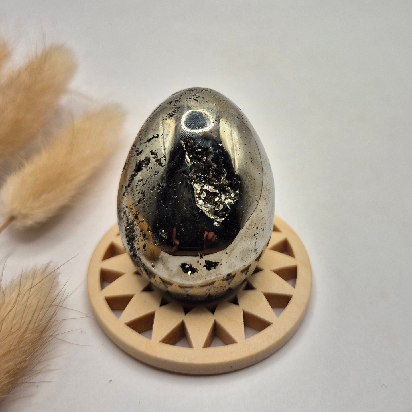 Edelsteen Bol Pyriet 40-50 mm – Hoge Kwaliteit met Druzy Kristallen