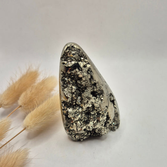 Hoge Kwaliteit  Edelsteen Pyriet Freeform (158 g) – Natuurlijke Druzy & Metallic Glans