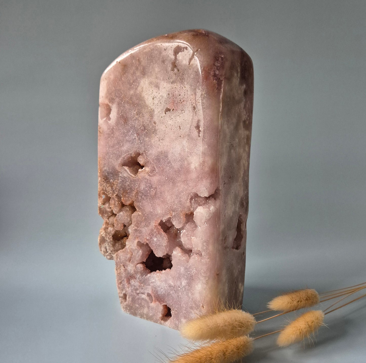 XXL Edelsteen Druzy Pink Amethist Geode Freeform van 3675 gram Statement Piece