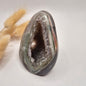 Druzy Grauer Achat - Tropfenförmiger stehender Edelsteinkristall - Nr. 12. 86 Gramm
