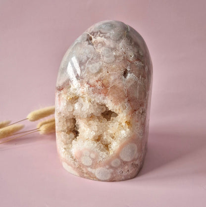 XXL Edelsteen Druzy Pink Amethist Geode Freeform van 3425 gram Statement Piece