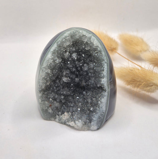 Druzy Grijze Agaat Freeform / Staande Edelsteen Kristal - #57 239g