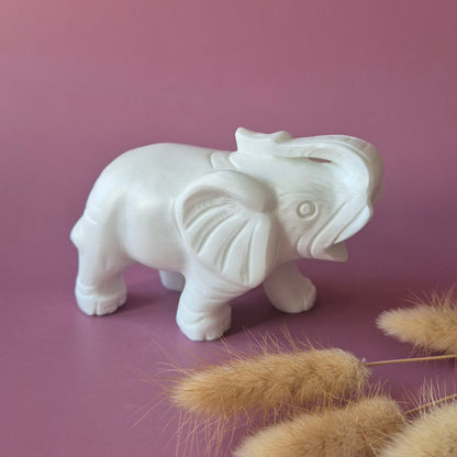 Großer weißer Jadeelefant aus Edelstein – 3 kg – Symbol für Weisheit, Glück und Schutz