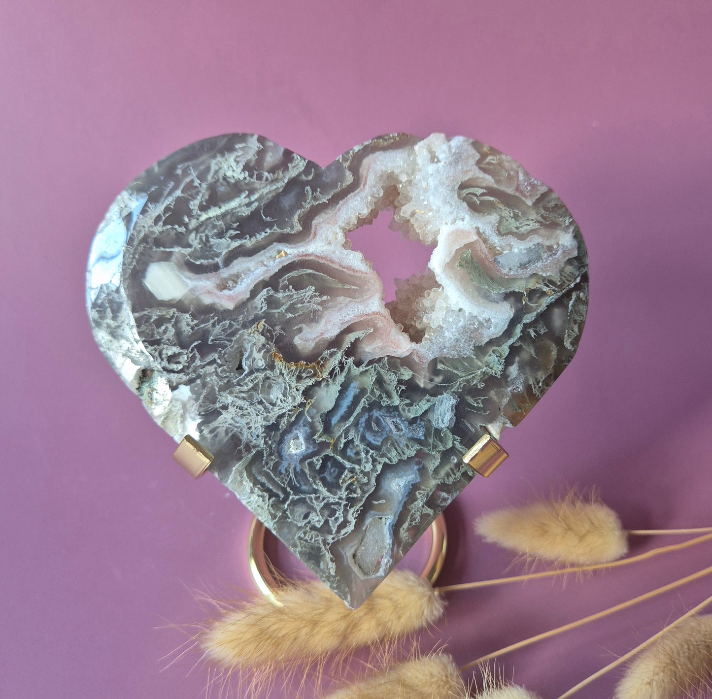 Edelstein Druzy Moosachat Herz auf Metallständer – Nr. 93 230 Gramm