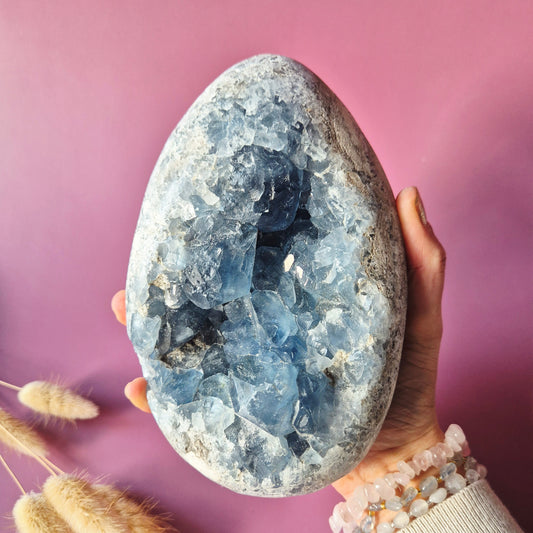Celestite Geode Ei – 2450 gram | Hemelsblauw rustpunt met engelenenergie (Celestien)