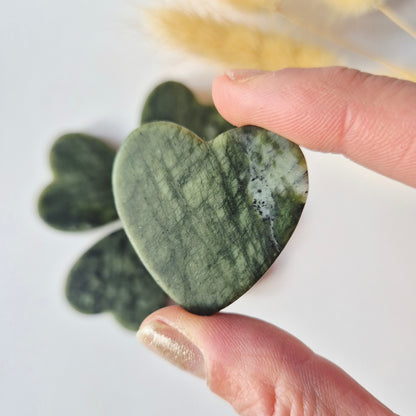 Edelsteen Hartje Zaksteen 3-4cm – Groene Jade