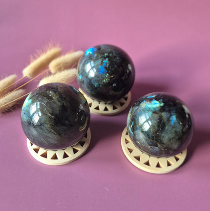 Labradoriet Bol – Edelsteen Sphere met Flash (50mm-85mm)