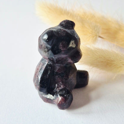 Edelsteen Facet Beer 4cm Crystal Carving – Garnet