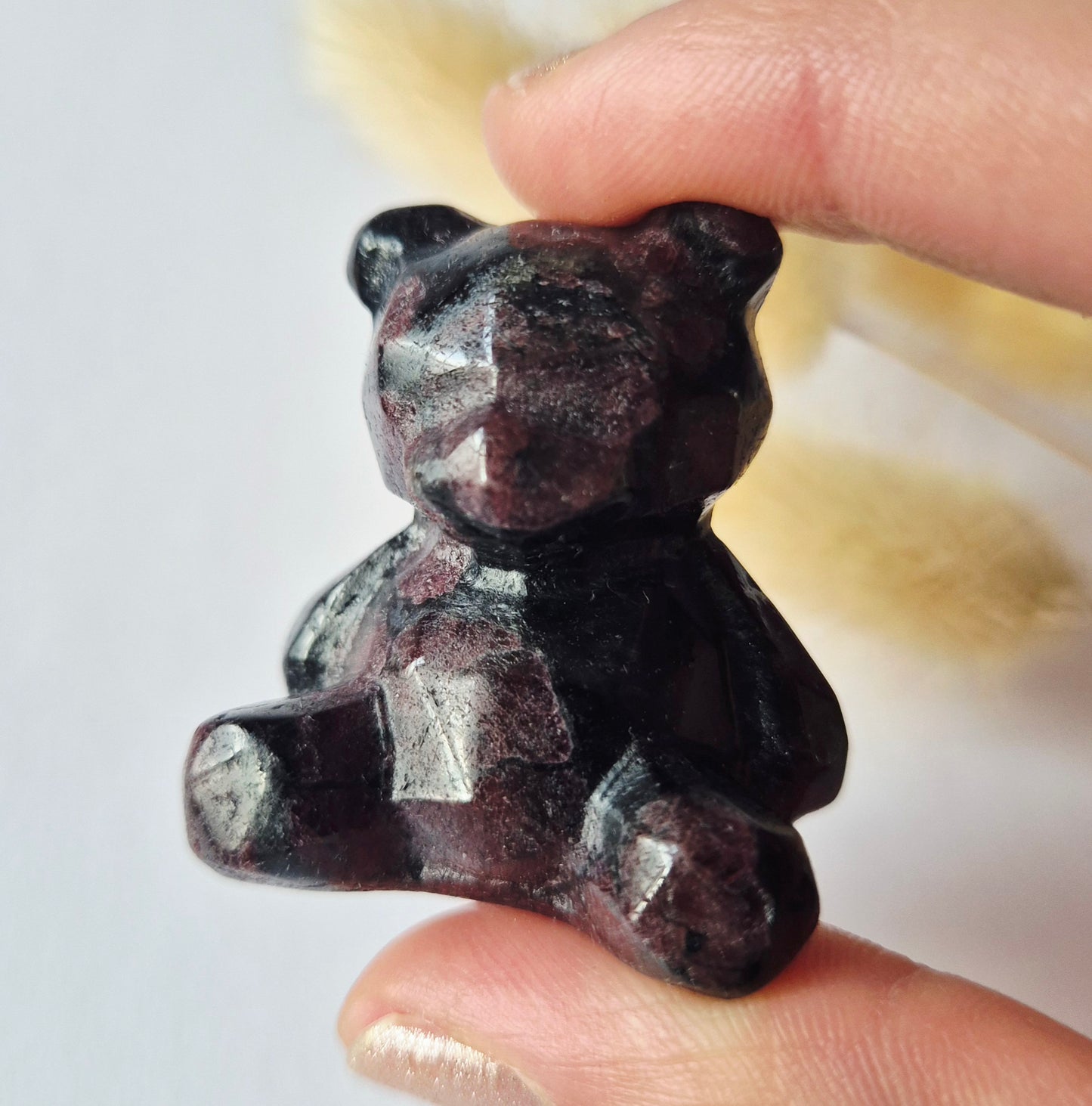 Edelsteen Facet Beer 4cm Crystal Carving – Garnet