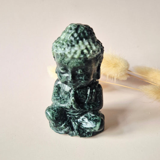 Ruby in Zoisite Edelsteen Buddha – 8 cm