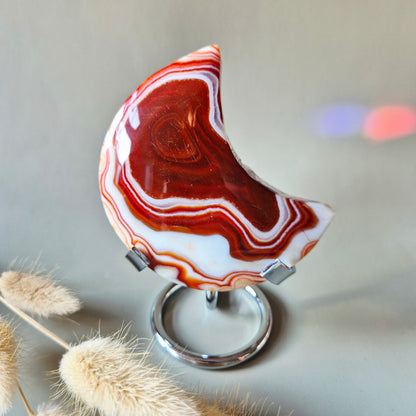 Edelsteen Carneool Maan op Standaard – 80 mm – 184 g