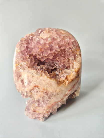 XXL Edelsteen Druzy Pink Amethist Geode Freeform van 3180 gram Statement Piece